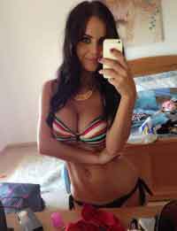 a single woman looking for men in Manville, New Jersey