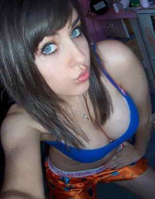 romantic girl looking for a guy in Turners station, Kentucky
