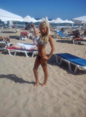 romantic lady looking for a guy in Galt, Illinois