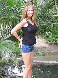 rich female looking for a man in Bowlus, Minnesota